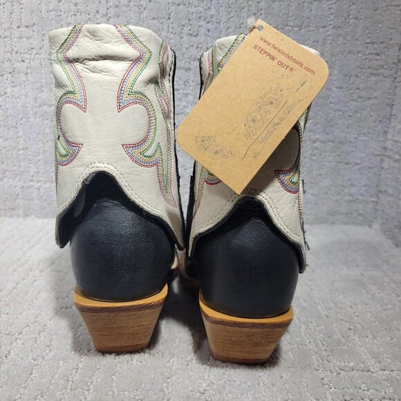 Twisted X Women's Size 5.5B White Black Leather Fold Over Ankle Boots WSOC 001 - Picture 4 of 12